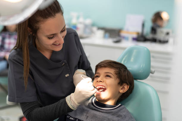 Best Emergency Tooth Extraction  in Eleanor, WV